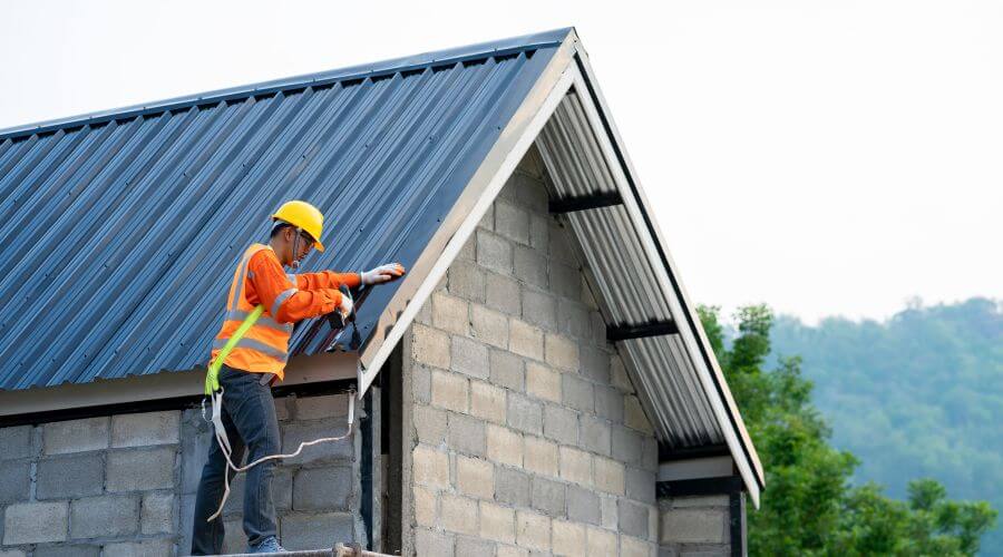 Professional Flat Roofing Installation in Glasford, IL